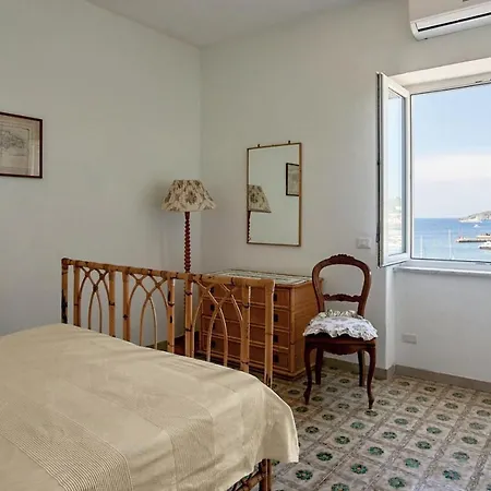 Via Torrione 31 Ischia